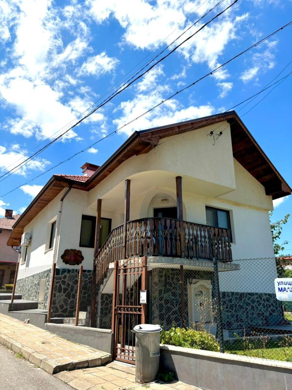 The House Of Petar Levski Berkovitsa Buitenkant foto